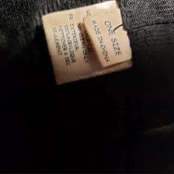 Women’s Plaid Fedora - Picture 5 of 5